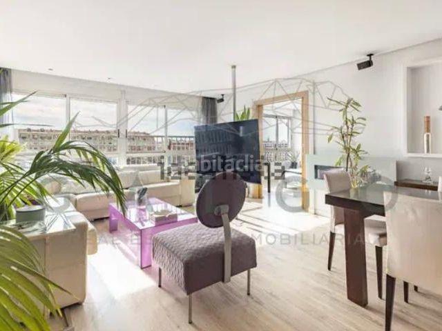Piso en venta en Valencia, Barrio de Campanar. Impresionante vistas a la ciudad. Pisos.