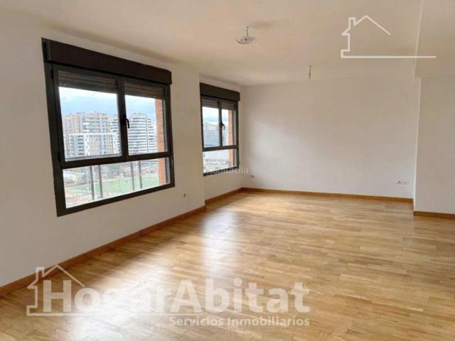 Piso en venta en Valencia, Ciutat de les Ciències i de les Arts Justicia. EN RESIDENCIA CON PISCINA Y GARAJE CERCA DE LA CIUDAD DE LAS ARTES Y LAS CIENCIAS. Pisos.