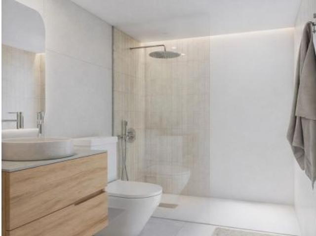 Piso en Venta en Valencia de las Torres, Valencia
