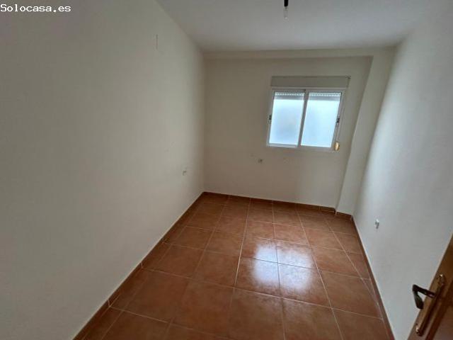 Piso en Venta en Valencia de las Torres, Valencia