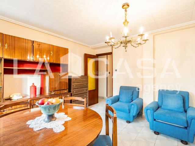 Piso en venta en Valencia, La Bega Baixa Plaza Xúquer. GRAN OPORTUNIDAD. Pisos.