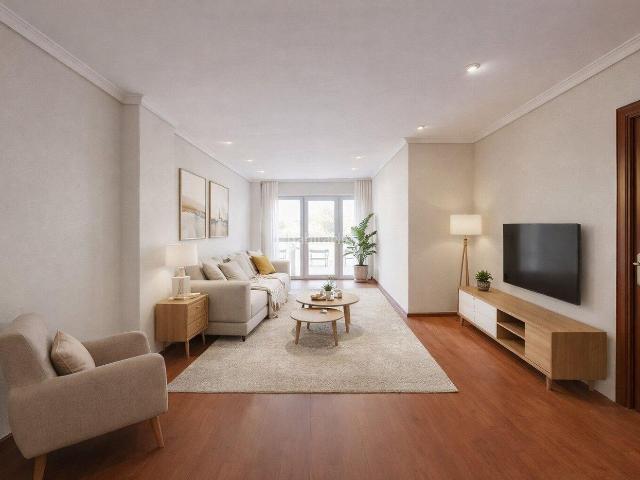 Piso en venta en Valencia, Penya Roja Avda. Francia. EXCELENTE ZONA, PISO AMPLIO, A POCOS METROS DE LA CIUDAD DE LAS ARTES Y LAS CIENCIA Y DEL CLUB DE TENIS SPORTING. Pisos.