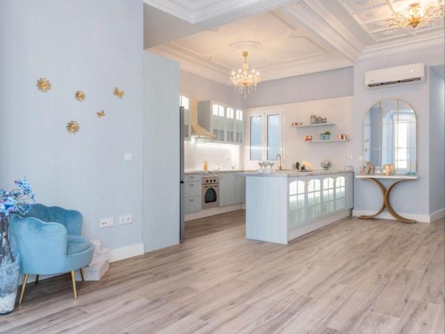 Piso en venta en Valencia, Russafa. Cuando el encanto y la belleza se unen al lujo, el resultado es la nueva vivienda MARGAVIK. Pisos.