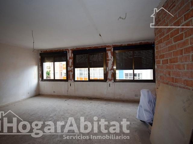 Piso en venta en Vall d´Uixó la. HAZLO A TU GUSTO EN PLENO CENTRO CON ASCENSOR. Pisos Vall d´Uixó.