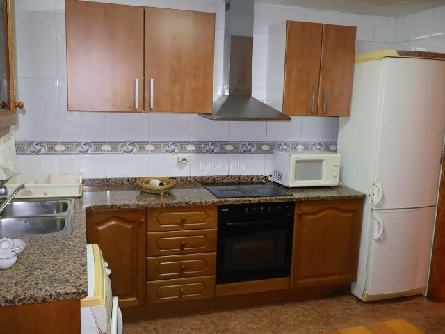 Piso en venta en Vall d´Alba. PISO EXTERIOR CON ALMACÉN DE 42 M2. Pisos Vall.