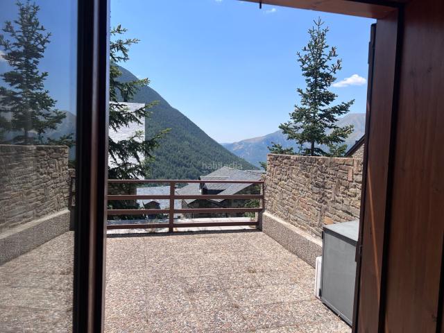 Piso en venta en Vall de Boí La Pirineos. Piso en planta baja magníficas vistas a todo el valle. Pisos Vall de Boí.