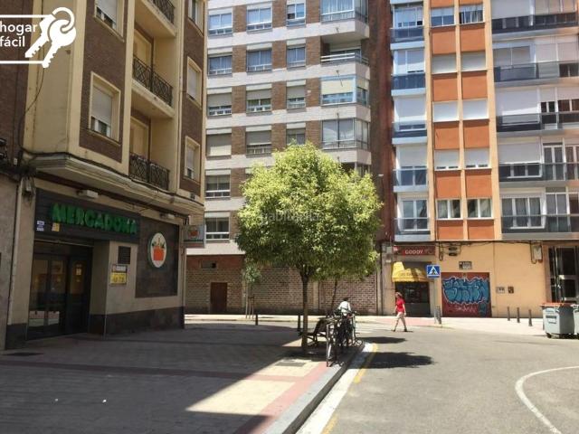 Piso en venta en Valladolid, Campo Grande. Piso en venta en plaza Tenerías 1, Valladolid. Pisos.