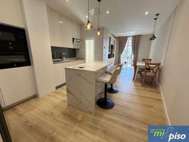 Piso en venta en Valladolid, Centro. Oportunidad Vivienda en Plaza de España totalmente reformada de un dormitorio. Pisos.