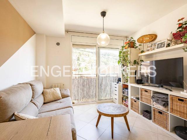 Piso en Venta en Vallirana