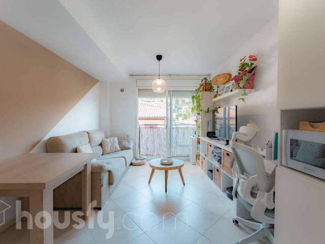 Piso en Venta en Vallirana