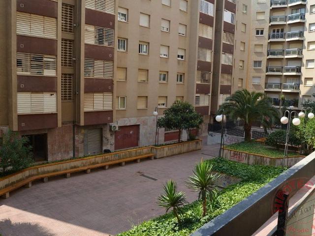 Piso en venta en Valls, de 81 m² 4 habitaciones por 147.000