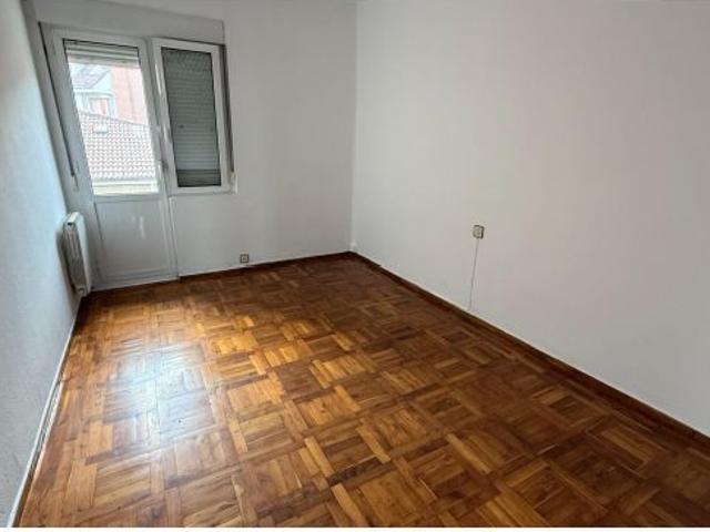 Piso en Venta en Vegallera, Asturias