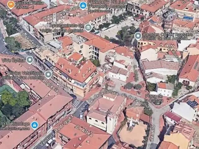 Piso en Venta en Velilla de San Antonio
