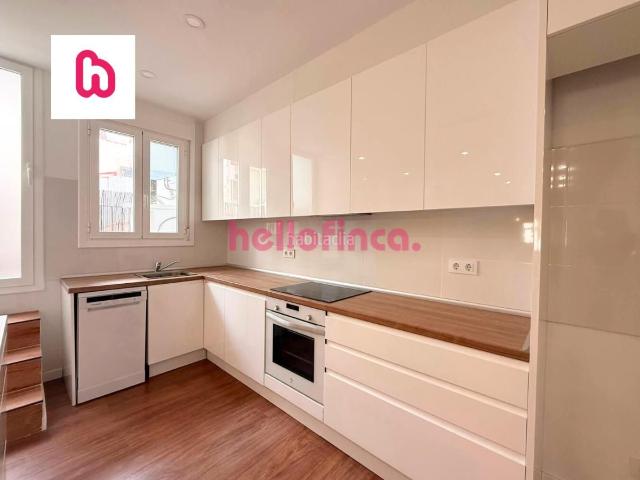 Piso en venta en Vendrell El, Centre Costa Dorada. Espectacular piso reformado con ascensor y balcón en El Vendrell. Pisos Vendrell.