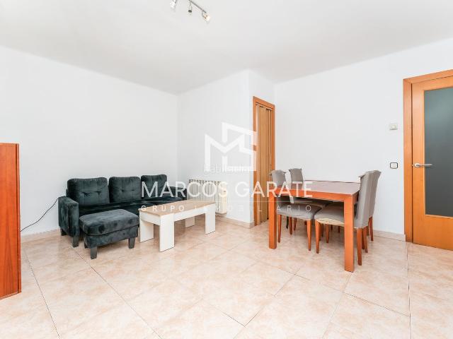 Piso en venta en Vendrell El, Centre Costa Dorada. Piso de 2 habitaciones en primera planta, con balcón y excelente ubicación!. Pisos Vendrell.