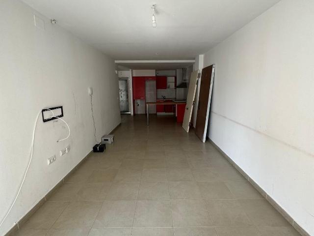 Piso en venta en Vera, Almería en Calle Martires