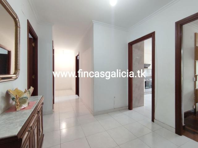 Piso en venta en Verín. Si buscas un amplio piso para alquilar o comprar, en zona cercana al centro pero muy tranquila, con zonas de facil aparcamiento, z. Pisos.