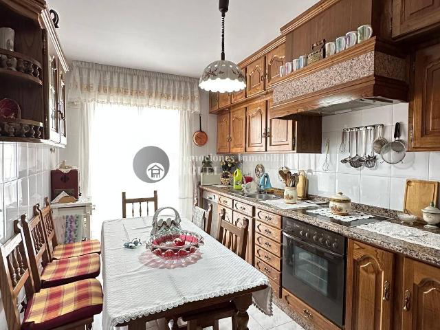 Piso en Venta en Verín