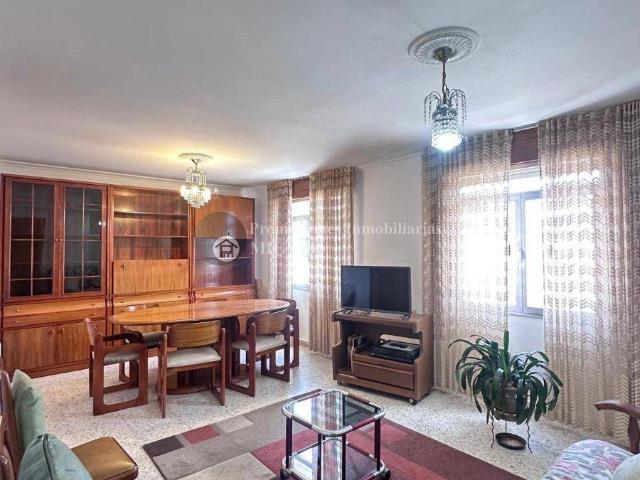 Piso en Venta en Verín