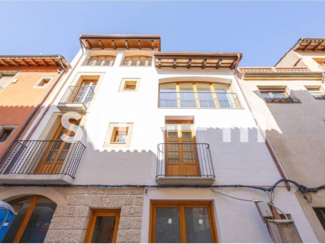 Piso en Venta en Vic