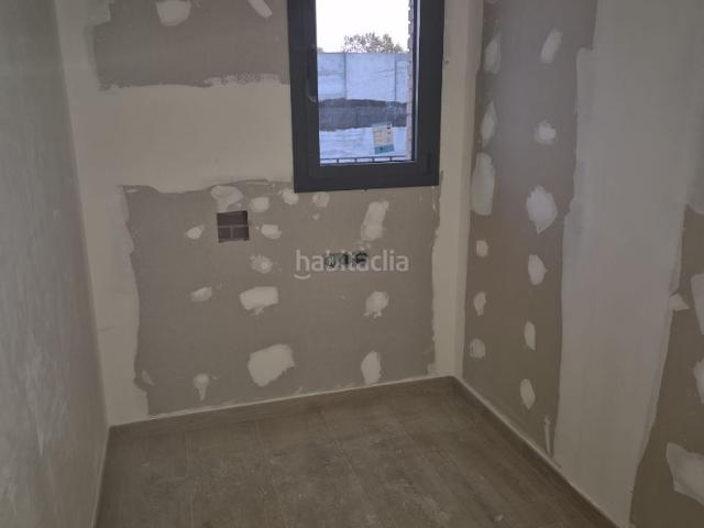 Piso en venta en Vic, Caputxins Ambulatori. Edifici de nomes 4 veins. Pisos.