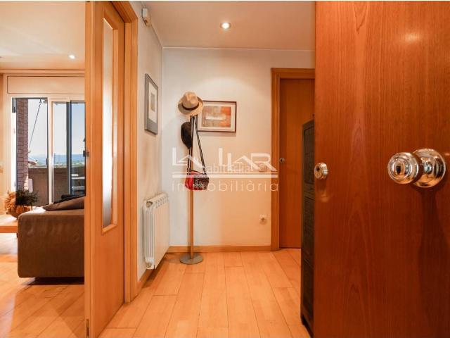 Piso en venta en Vic, Caputxins Ambulatori. EXCLUSIVO VIVIENDA EN VENTA EN LA CALLE TORELLÓ. Pisos.