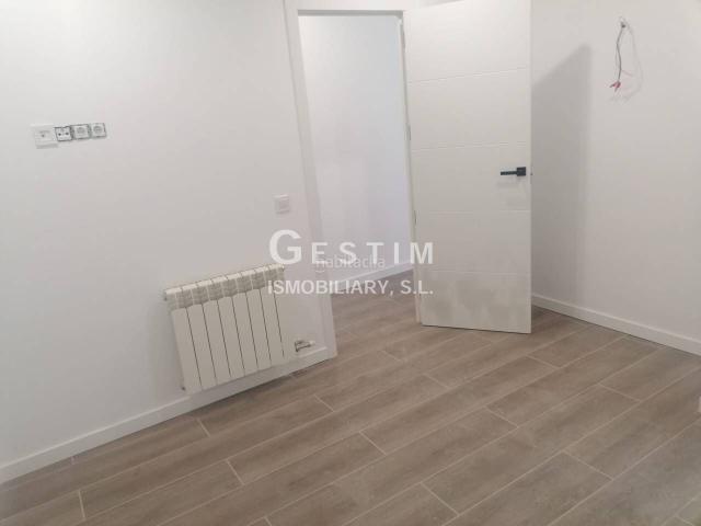 Piso en venta en Vic, Centre. Pis en venta en CENTRO. Pisos.
