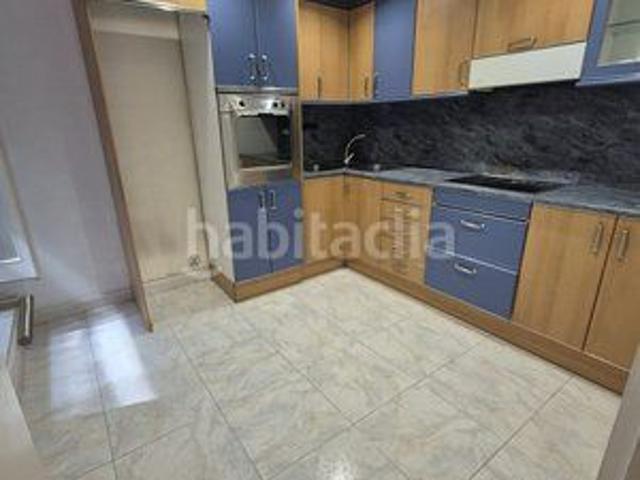 Piso en venta en Vic, Centre. Pisos.