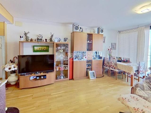 Piso en venta en Vic, Estadi Santa Anna. Piso en venta en Vic. Pisos.