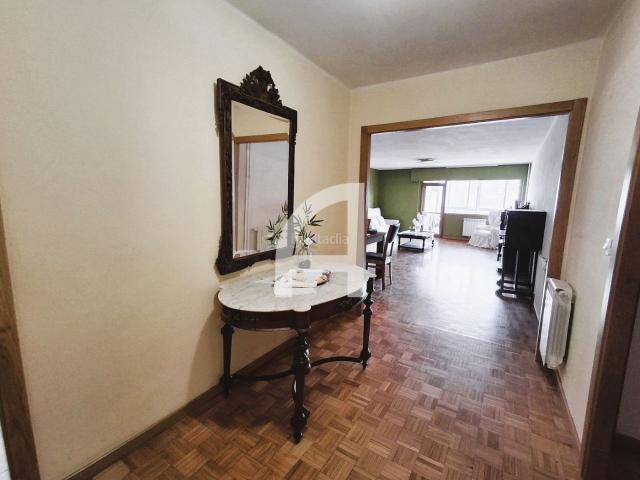 Piso en venta en Vigo, Plaza España Corte Inglés. VIVE A LO GRANDE EN PLENO CENTRO DE VIGO. Pisos.