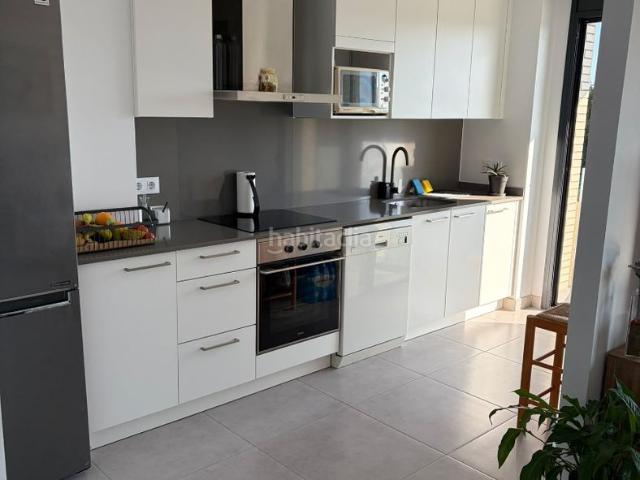 Piso en venta en Vidreres, Centre. ? PIS COM NOU DE 2 HABITACIONS AMB AEROTÈRMIA, BALCÓ, 2 PLACES DE PÀRQUING I TRASTER A VIDRERES. Pisos.