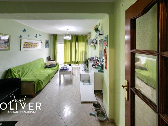 Piso en venta en Vila seca, La Pineda Costa Dorada. Piso céntrico y espacioso en La Pineda. Pisos.