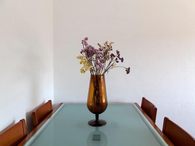 Piso en venta en Viladecans, Centre. Luz, tranquilidad y muchas posibilidades en el centro de Viladecans. Pisos.