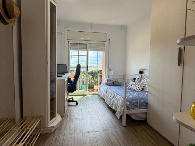 Piso en venta en Viladecans, Centre. Pisos.
