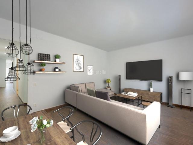 Piso en venta en Viladecans, Centre. Se vende piso en Viladecans totalmente reformado. Pisos.