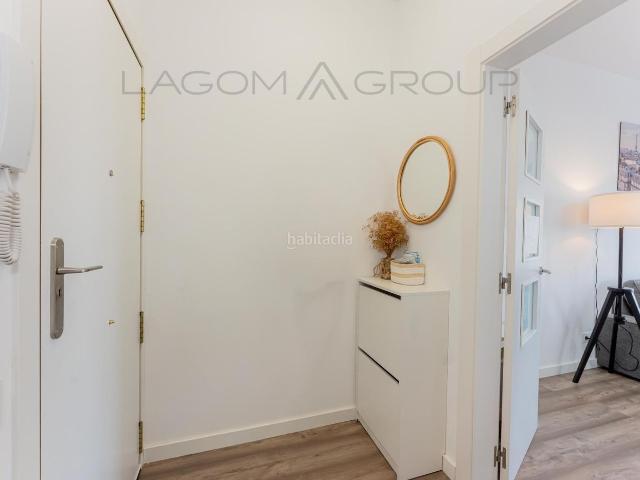 Piso en venta en Viladecans, La Roureda. Ascensor, Ático luminoso, con Gran balcón y Vistas Despejadas. Pisos.