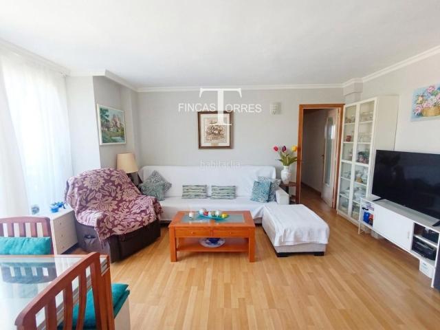 Piso en venta en Viladecans, Torrent Ballester. LUMINOSO PISO DE TRES HABITACIONES EN VILADECANS. Pisos.