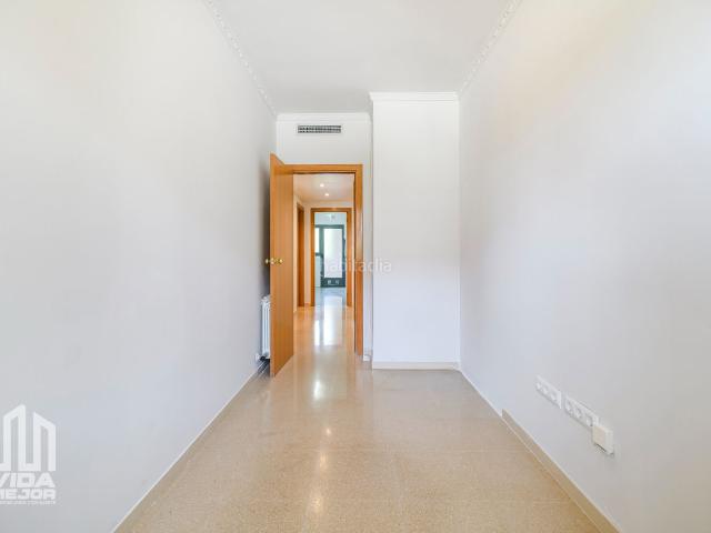 Piso en venta en Viladecans, Torrent Ballester. Piso a la venta en c Remolar. Pisos.
