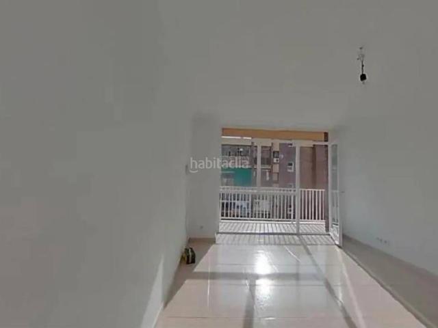 Piso en venta en Viladecans, Torrent Ballester. Piso en venta en avda Mil.lenari. Pisos.