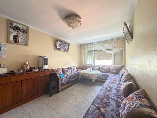 Piso en venta en Viladecans, Vilamarina. Amplio piso de 4 habitaciones en Viladecans. Pisos.