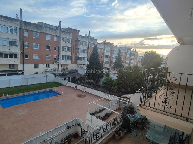 Piso en venta en Vilafranca del Penedès, Sant Julià. PISO EN VENTA CON PISCINA Y PLAZA DE PARQUING. Pisos Vilafranca del.