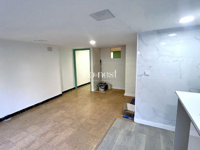 Piso en venta en Vilafranca del Penedès, Sant Julià. ¡Piso espacioso de 116m² en Vilafranca del Penedès Con terraza privada y carácter único!. Pisos Vilafranca del.