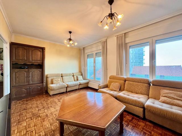 Piso en venta en Vilanova de Arousa. Luminoso piso exterior con vistas al mar en la playa de Braña, Vilanova de Arousa. Ref. P445. Pisos Vilanova de.