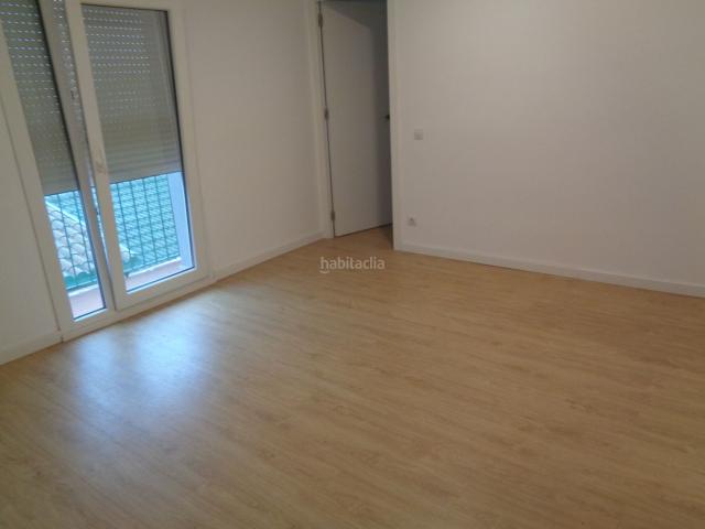 Piso en venta en Vilanova del Camí. PISO CON TERRAZA EN PLANTA SUPERIOR. Pisos Vilanova del.