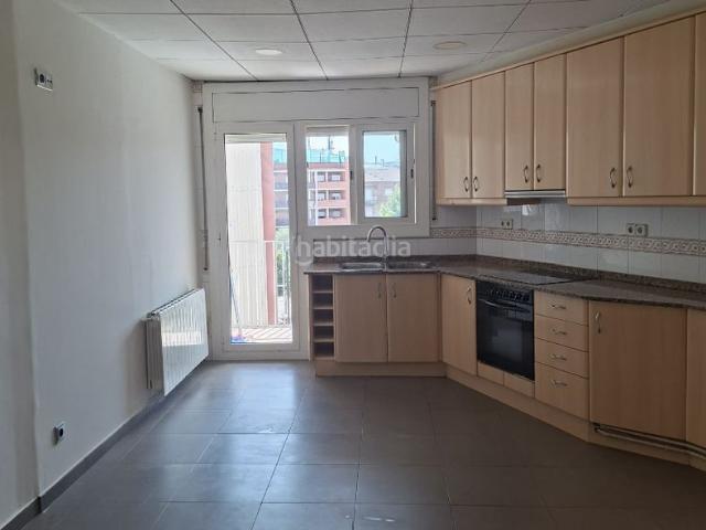 Piso en venta en Vilanova del Camí. Piso en venta todo exterior y en muy buen estado. Pisos Vilanova del.