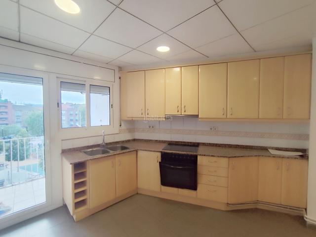Piso en venta en Vilanova del Camí. ¡Reformado, exterior y a un paso de todo!. Pisos Vilanova del.