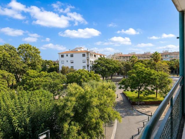 Piso en venta en Vilanova i la Geltrú, Barri de Mar Costa Dorada. Piso en barri de Mar a pocos metros de la estacion y playas. Pisos Vilanova i la.