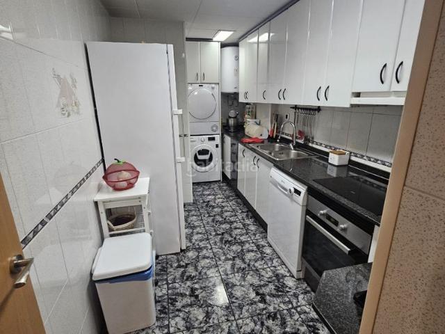 Piso en venta en Vilanova i la Geltrú, Barri de Mar Costa Dorada. Piso en Primera Planta en el Barrio del Mar Vilanova i la Geltrú. Pisos Vilanova i la.