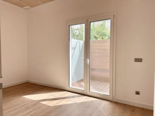 Piso en venta en Vilanova i la Geltrú, Barri de Mar Costa Dorada. Precioso apartamento al lado del Mar. Pisos Vilanova i la.