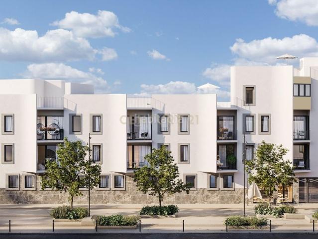 Piso en venta en Vilanova i la Geltrú, La Geltrú Sant Jordi Costa Dorada. VIVIENDA DE TRES DORMITORIOS, DOS BAÑOS Y TERRAZA EN OASIS II. Pisos Vilanova i la.